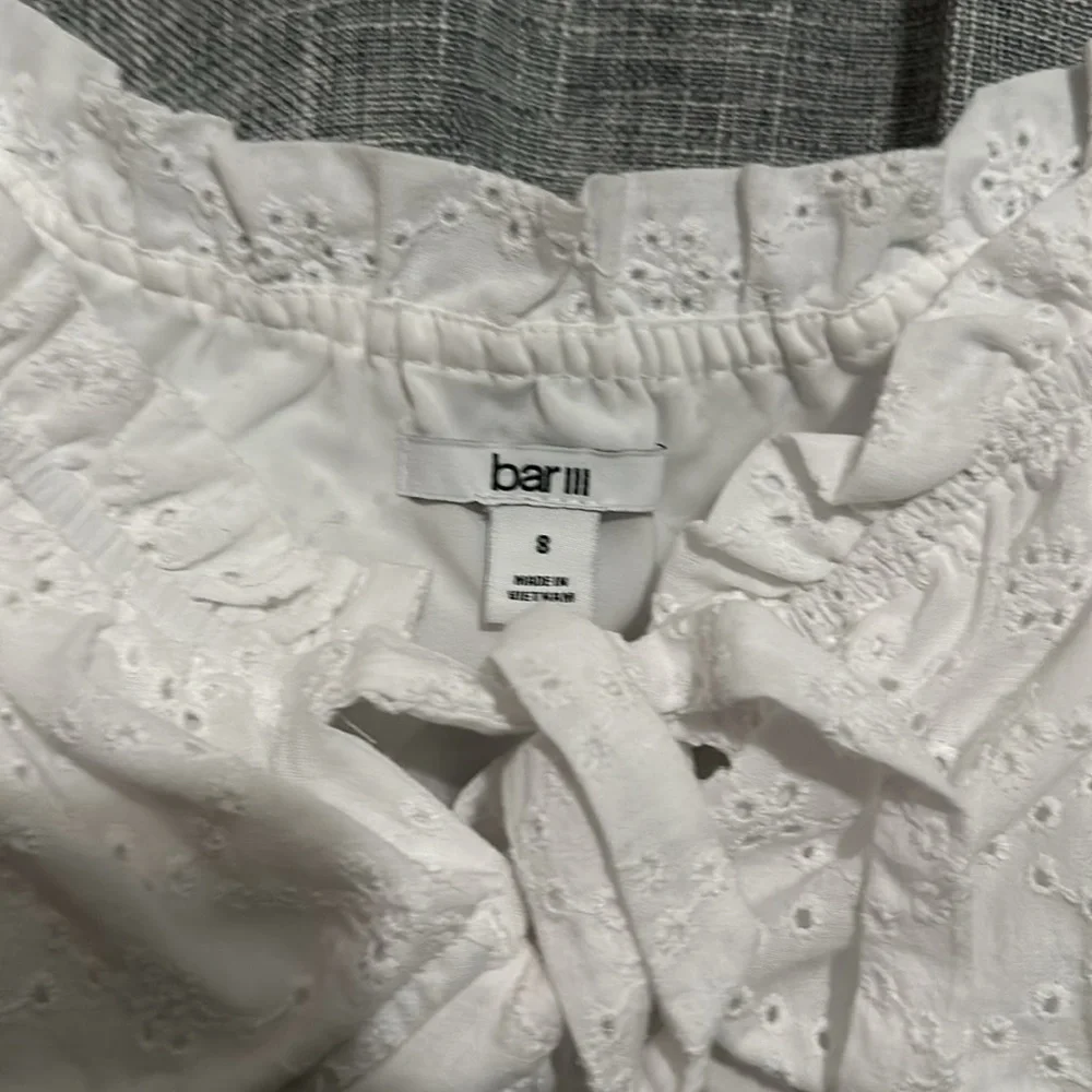 {NWT} BAR III eyelet crop top - Picture 4 of 7